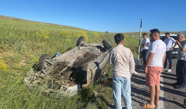Kontrolden çıkan otomobil şarampole devrildi: 1 ölü, 1 yaralı
