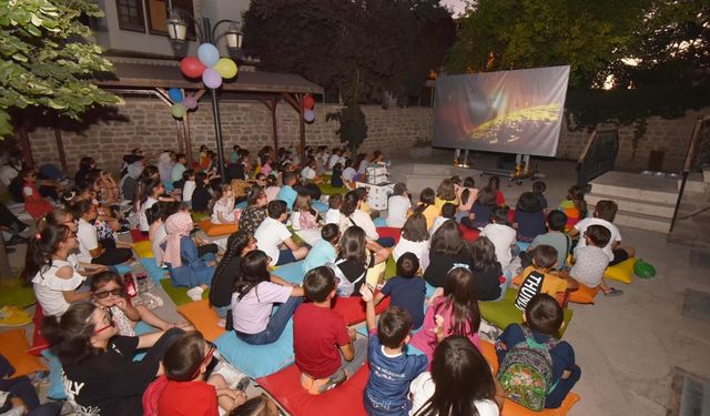 Konya’da öğrencilere büyük karne hediyesi