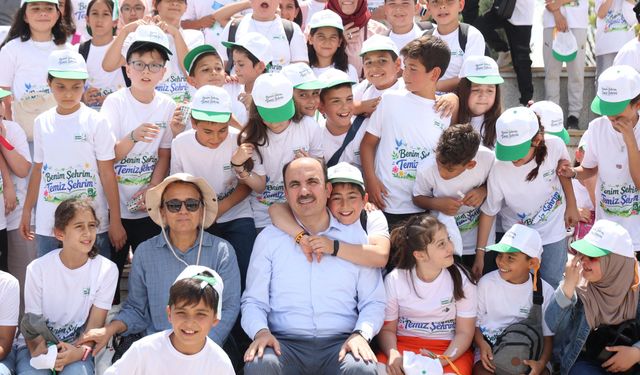 Ankara yolu üzerinde dev seferberlik: Yüzlerce öğrenci sahaya indi
