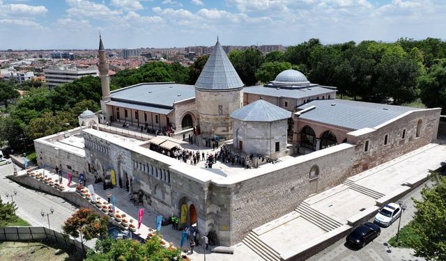 Konya’nın gurur günü: Darülmülk oluşunun 929. yılında Selçuklu sultanları dualarla yad edildi!