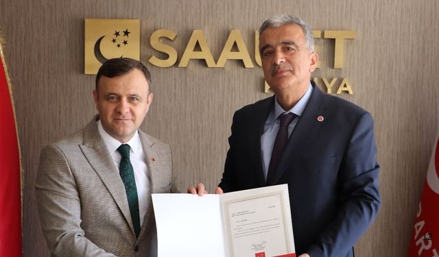 Saadet Partisi Meram’da bayrak değişimi: Yeni başkan Latif Işık oldu!