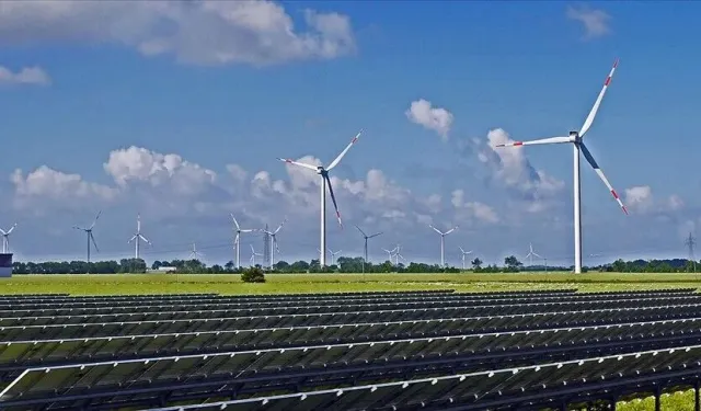Küresel enerjide tarihi eşik: Temiz kaynaklar fosil yakıtları geride bıraktı!
