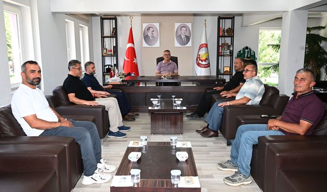 Hizmetlere vefa ziyareti: Din görevlilerinden Başkan Ustaoğlu’na teşekkür!
