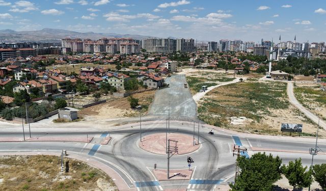 Konya Meram’da altyapı atılımı: Belediye Başkanı Mustafa Kavuş çalışmaları sahada inceledi