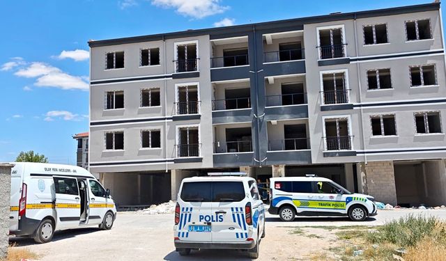 Aksaray’da inşaatta feci kaza: Merdivenden düşen işçi hayatını kaybetti