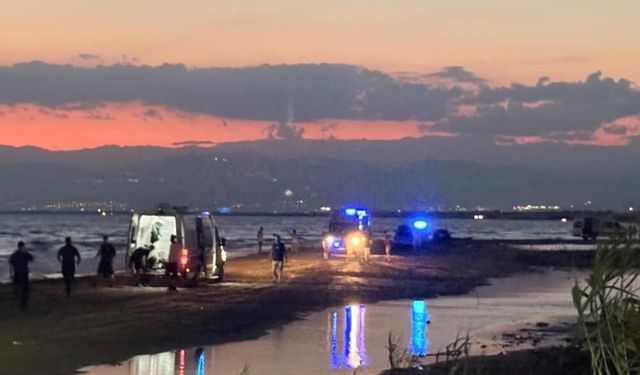 Deniz faciası! 4 kişi dalgalara kapıldı, acı haberler peş peşe geldi