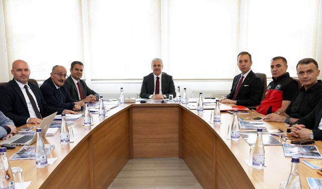 Beyşehir için kritik zirve: Vali İbrahim Akın başkanlığında yeni projeler masaya yatırıldı
