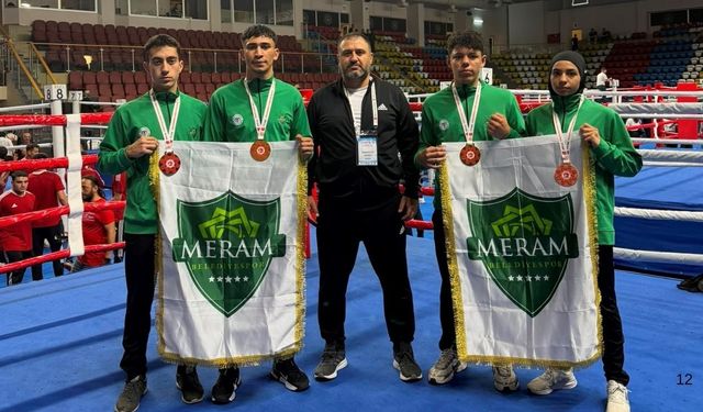 Ringde Konya rüzgarı: Meram Belediyespor kick boksta Türkiye’yi salladı!