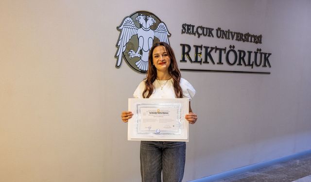 Selçuk Üniversitesi’nde yarım asırlık gurur: 500 bininci mezun diplomasını aldı!