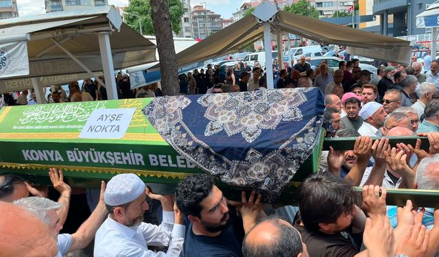 Ayşe Nokta’nın cenazesi Musalla Mezarlığı’na defnedildi