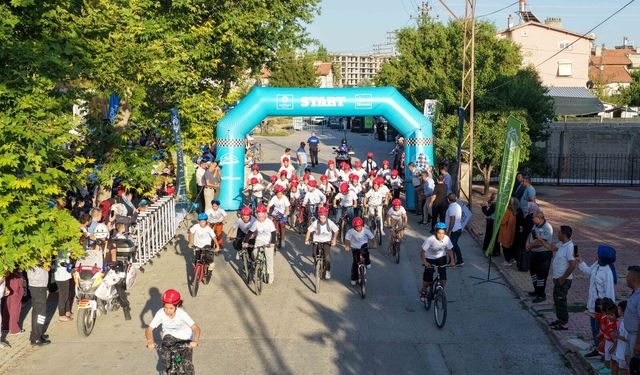 Pedallara bütün güçleriyle bastılar! Meram’da kıyasıya mücadele nefes kesti