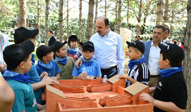 Konya parkları çocuk sesleriyle çınlıyor! Başkan Altay müjdeyi verdi