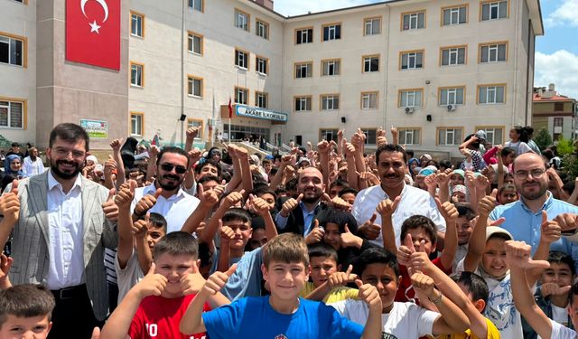 On binler İstanbul’da kardeşlik ikliminde bir araya geliyor