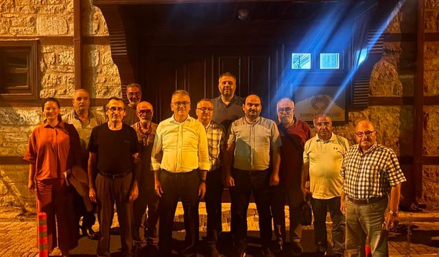Başkan Ustaoğlu basınla yatırımları konuştu