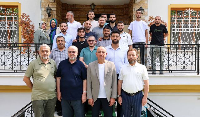 Başkan Kavuş’tan geleceği yeniden inşa eden gençlere anlamlı destek