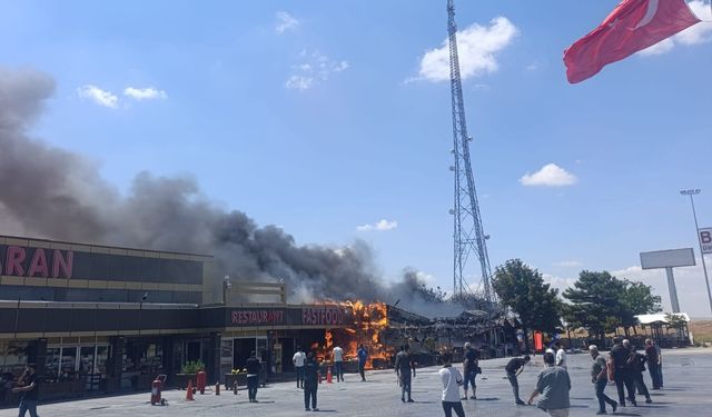Konya'nın ilçesinde dinlenme tesisinde yangın çıktı!