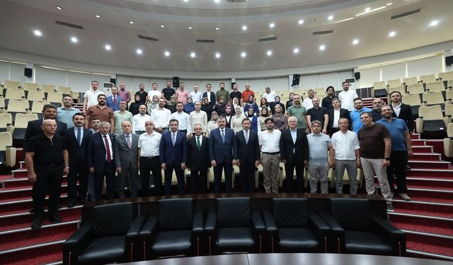 Bakan Çiftçi Karatay Belediyesi'nin konuğu oldu