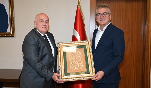 Başkan Ustaoğlu’ndan Kaymakam Gözel’e tebrik ziyareti