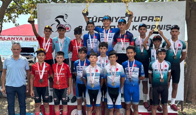 Selçuklu Belediyespor Kulübü Bisiklet Takımı sezon kapanışına damga vurdu!