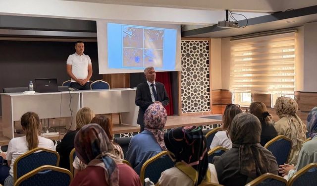 Karapınar’da öğretmenler için yeni dönem mesaisi: Eğitimde yeni model için düğmeye basıldı