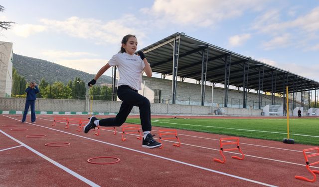 Bozkır’da çocukların geleceğine gönüllü atletizm dokunuşu!