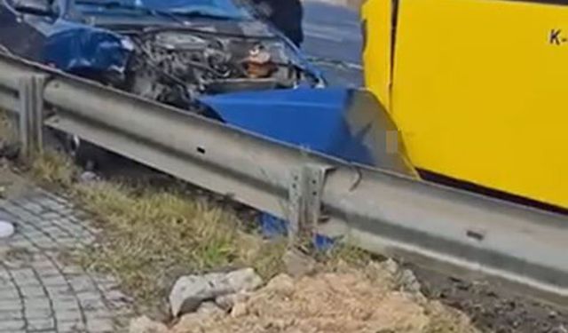 Otomobil ve otobüs çarpıştı1 Çok sayıda yaralı var…
