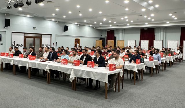 Yapay zekâ çağında şirket kurmanın şifreleri Genç MÜSİAD'da konuşuldu