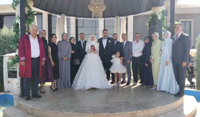 Özel ve Laleli ailelerinin mutlu günü!