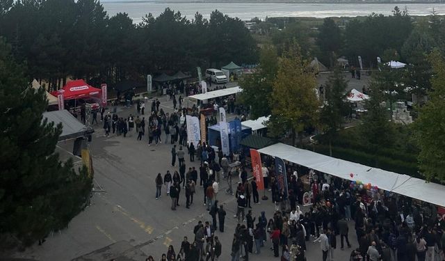 Beyşehir’de üniversitelilerden unutulmaz başlangıç!