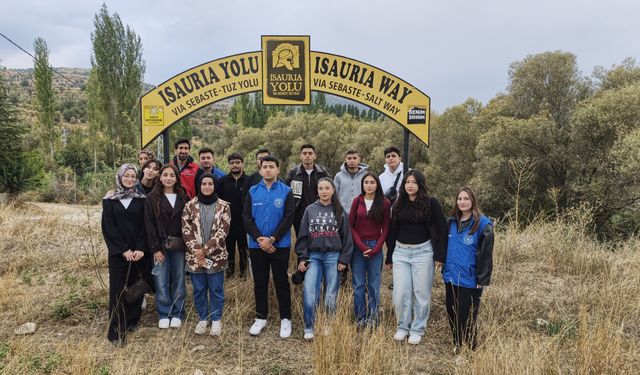 İsauria Yolu’nda gençlik adımları: Bozkır’ın saklı cenneti öğrencileri büyüledi!