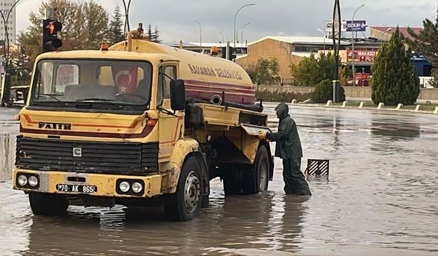 Karaman’da şiddetli yağış hayatı felç etti…