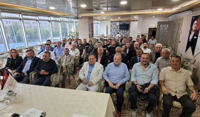 Konya-Bir’de yeni dönem meşalesi yandı: Kerim Yapar oy birliğiyle başkan seçildi!