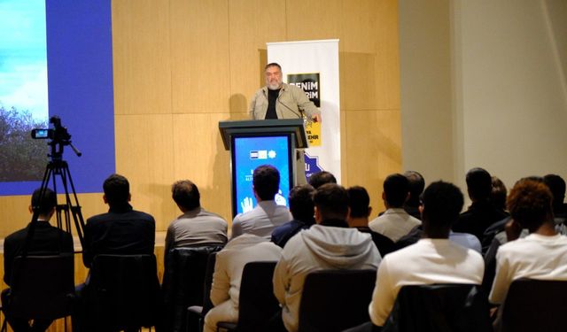 İzzetbegovic vefat yıl dönümünde Konya’da anıldı