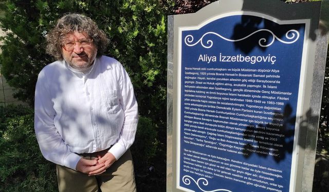 AKSED, İzzetbegoviç’i vefatının yıl dönümünde andı