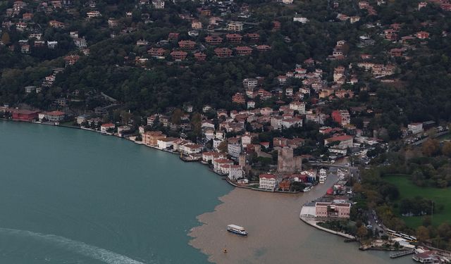İstanbul Boğazı’nda dehşete düşüren görüntü!