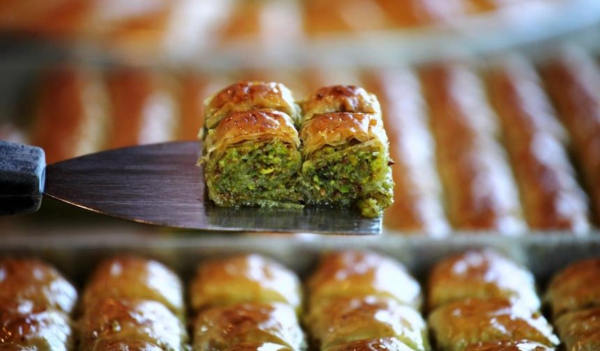 Konya'da bayramlık baklavalar tezgahta
