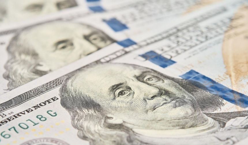 Dolar ve Altın Fiyatlarındaki Güncel Dalgalanmalar ve Canlı Piyasa Analizi