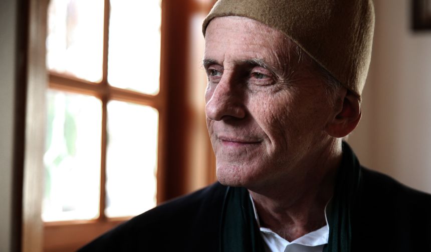Mevlana sevgisi Müslüman yaptı