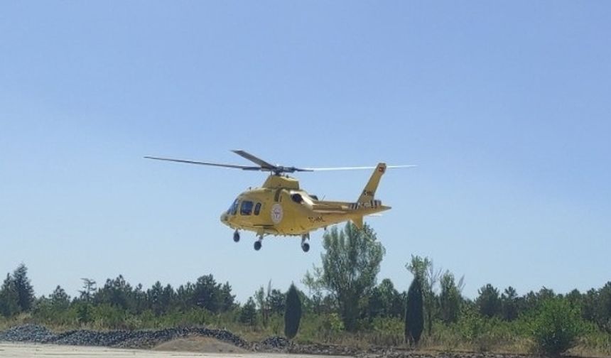 Ambulans helikopter bir günlük bebek için havalandı