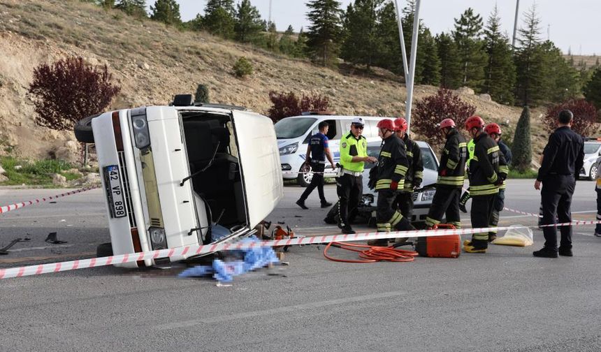 Konya'da acı kaza! Minibüs sürücüsü hayatını kaybetti