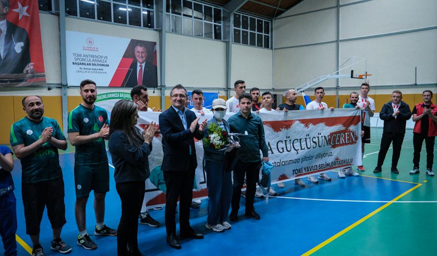 Karapınar'da voleybol turnuvası heyecanı sürüyor
