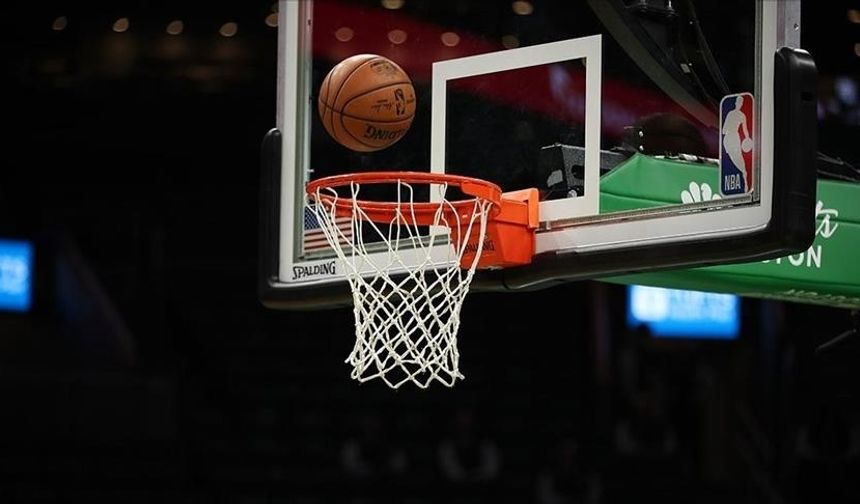 NBA'de Dallas Mavericks, Batı Konferansı yarı finaline çıktı