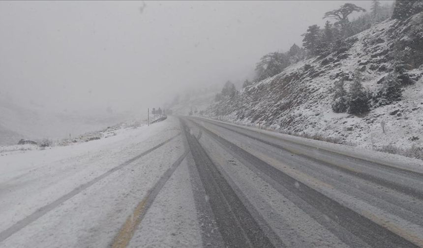 Seydişehir - Antalya yolu ağır taşıt trafiğine kapatıldı