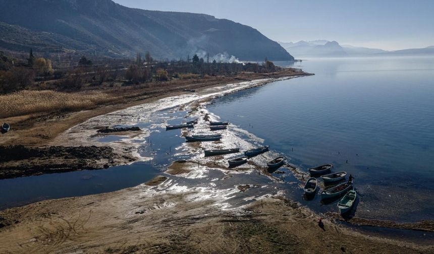 Eğirdir Gölü'nün su ekosistemi mercek altında