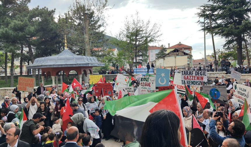 Konya'da Filistin'e destek yürüyüşü düzenlendi