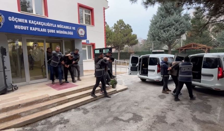 Konya'da göçmen kaçakçılığına geçit yok! 8 gözaltı