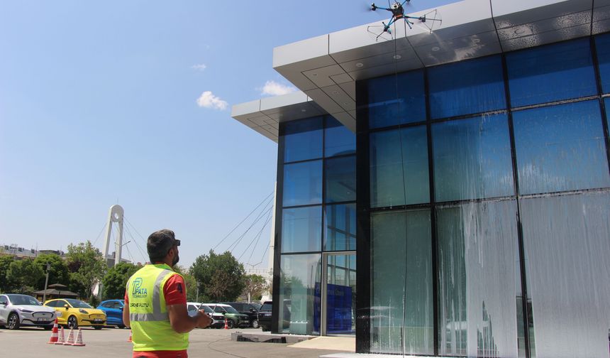 Cam temizliğinde  dron devri başladı