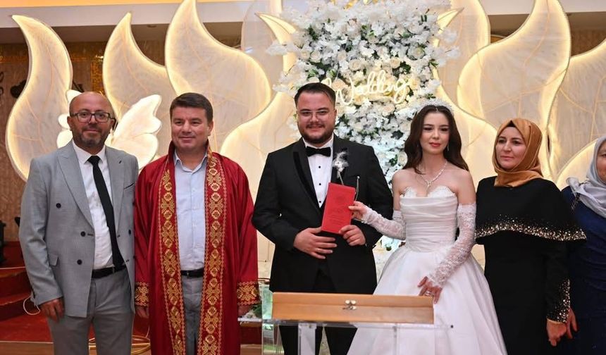 Yağmur ve Furkan dünyaevine girdi
