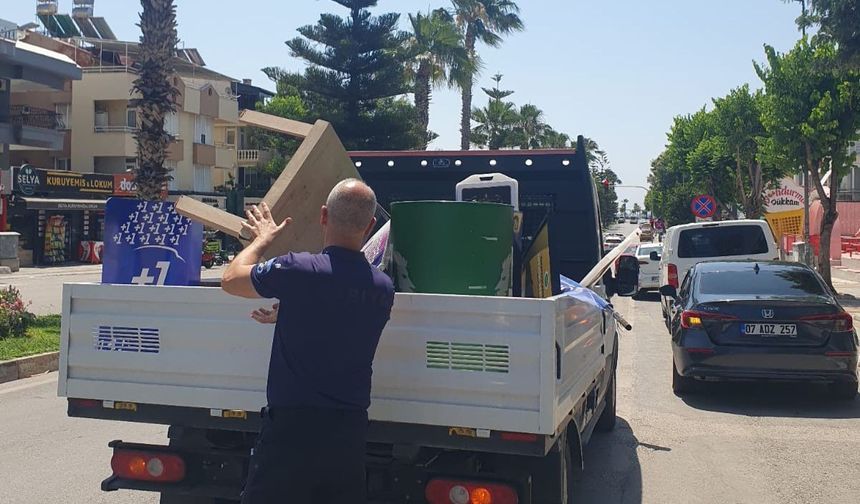 Konyaaltı'nda kaldırım işgaline geçit yok