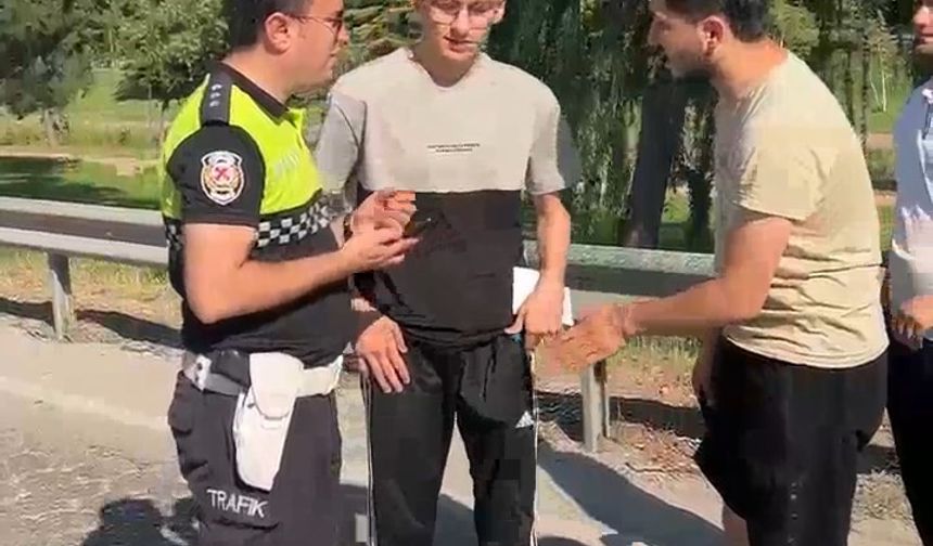 Ailesi kaza yapınca, polis ekipleri sınava yetiştirdi